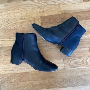 Clarks Heeled Boots Black Leather / Nylon Size 8